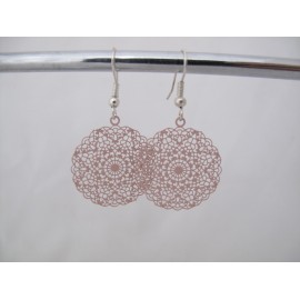 Roze Bohemian oorbellen 