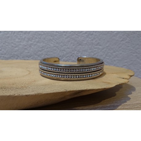 Metalen bangle armbande