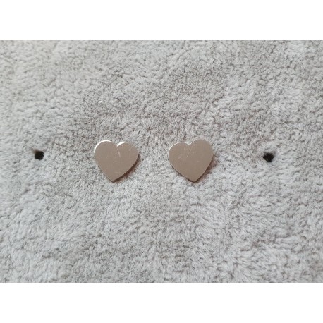 Ear studs heart